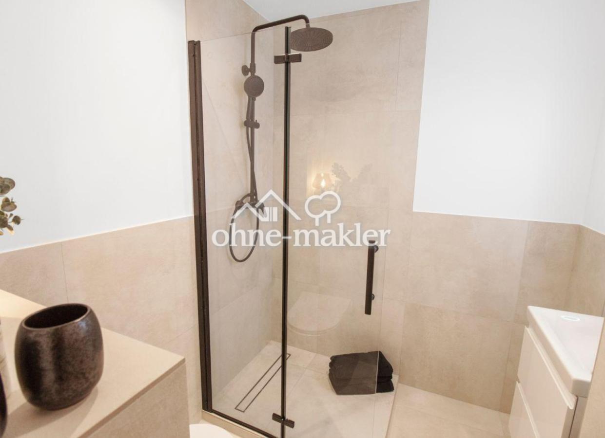 Neues Badezimmer mit Regendu.