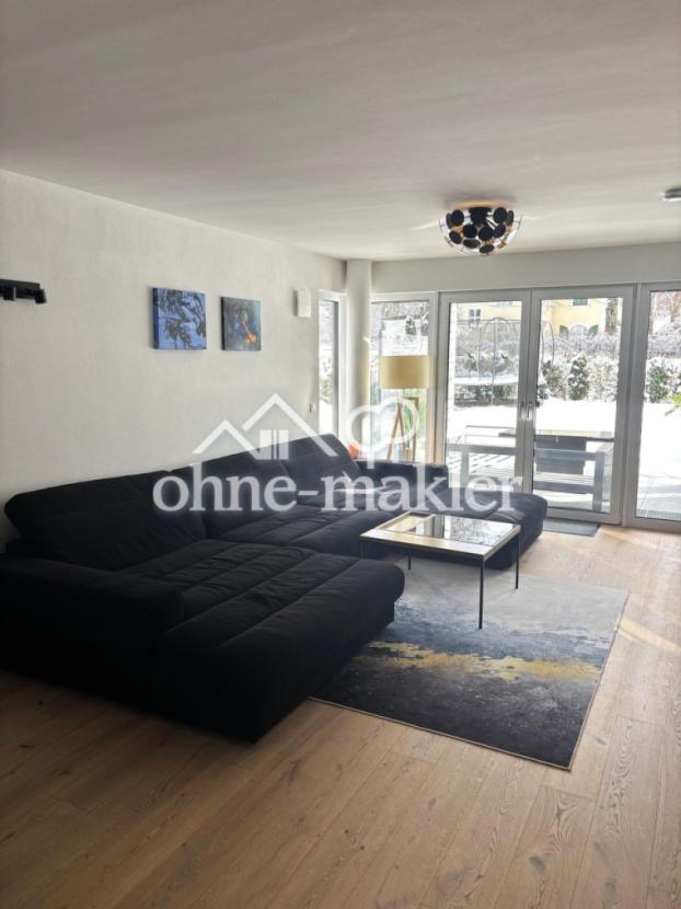 XXL Couch in Wo 5 möglich