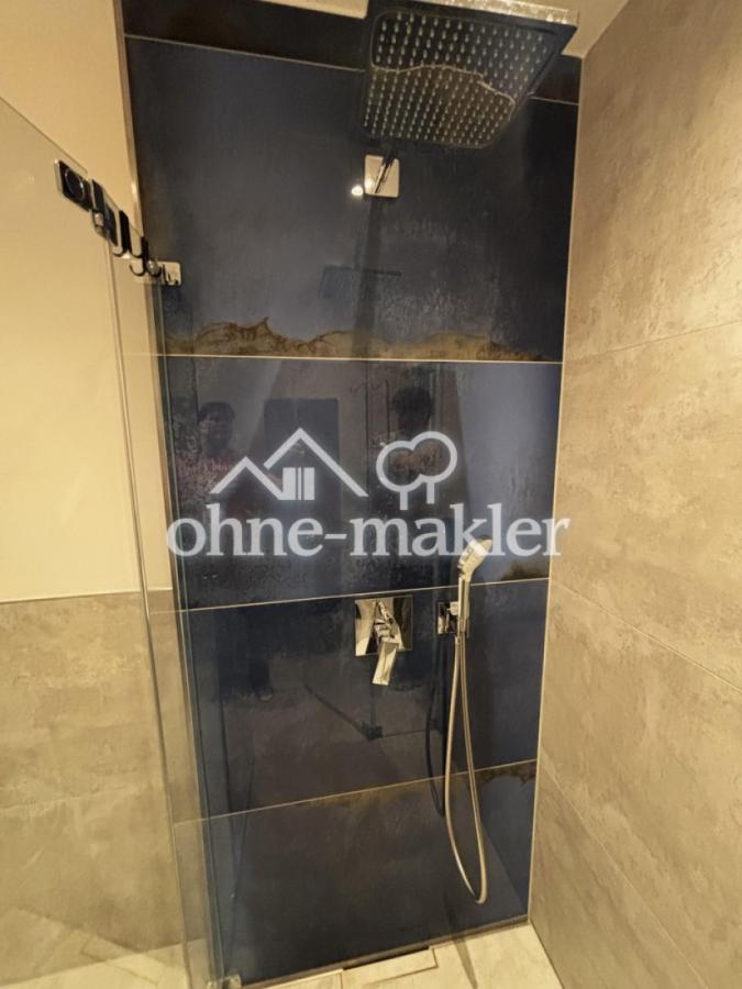 Exklusiv-Ausstatt. in Bädern