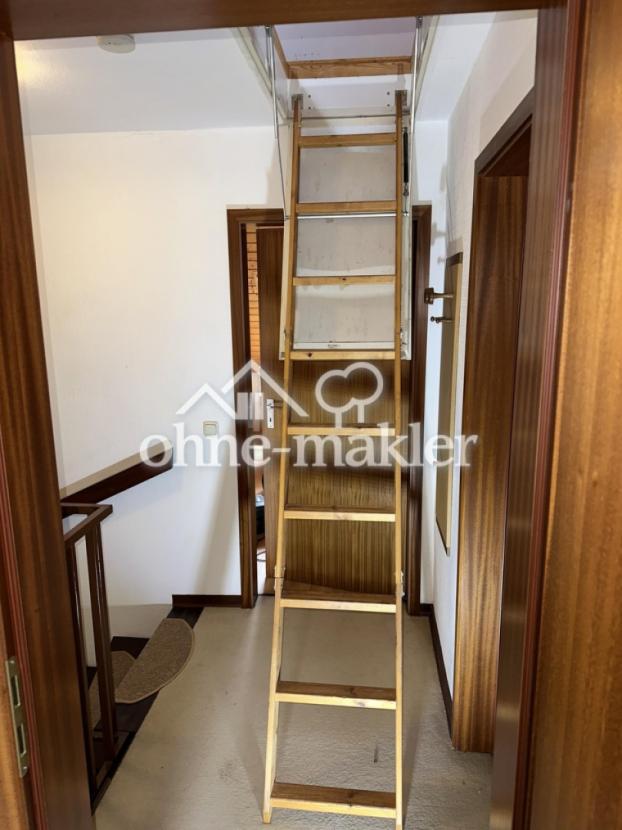 Klapptreppe Spitzboden