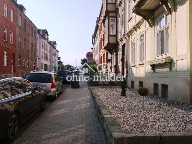 Straßenflucht links