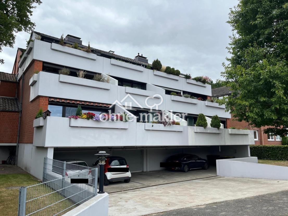 Rückansicht mit Terrassen