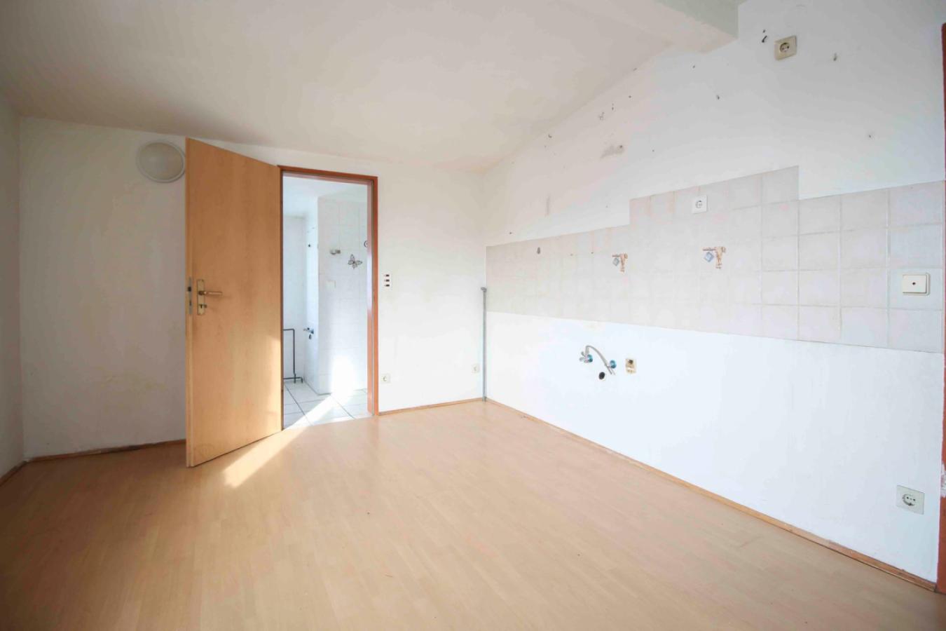 Küche Wohnung 2 - DG