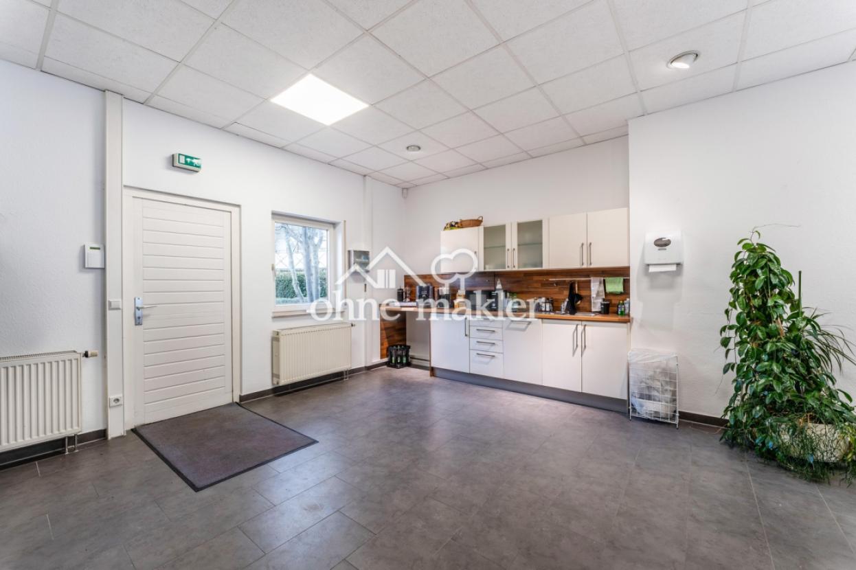 Büroraum 3 - Ausgang Innenhof