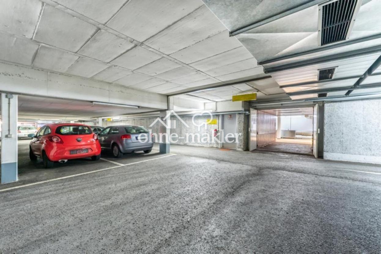 Lastenaufzug/2 Stellplätze TG