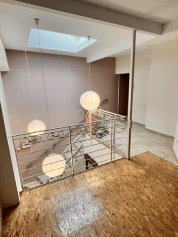 GB13 Treppenhaus -Flur OG