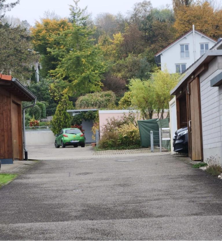 27 Anfahrtsweg zum Haus