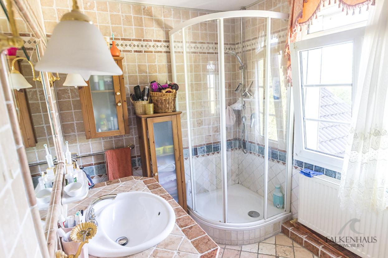 1. OG Baderaum weitere Ansicht