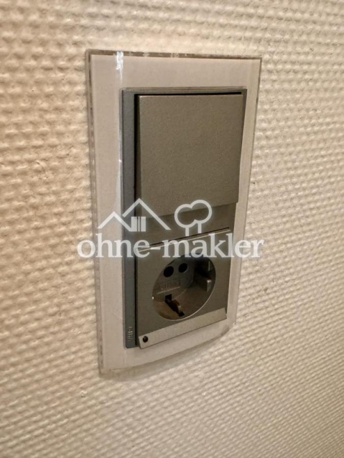 Hochwertige Gira-Schalter 