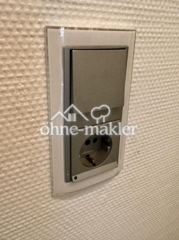 Hochwertige Gira-Schalter 