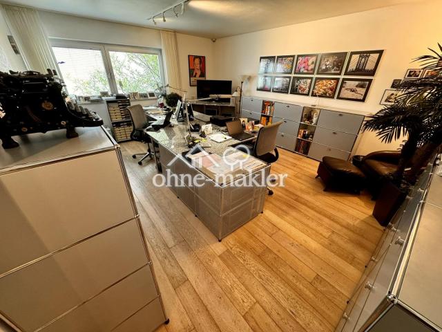 Zimmer als Büro genutzt 