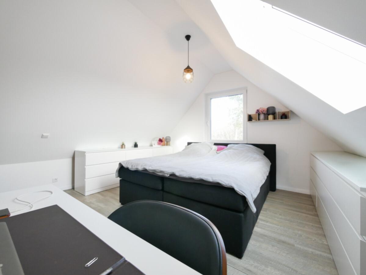 IV. Schlafzimmer - Dachgeschoss