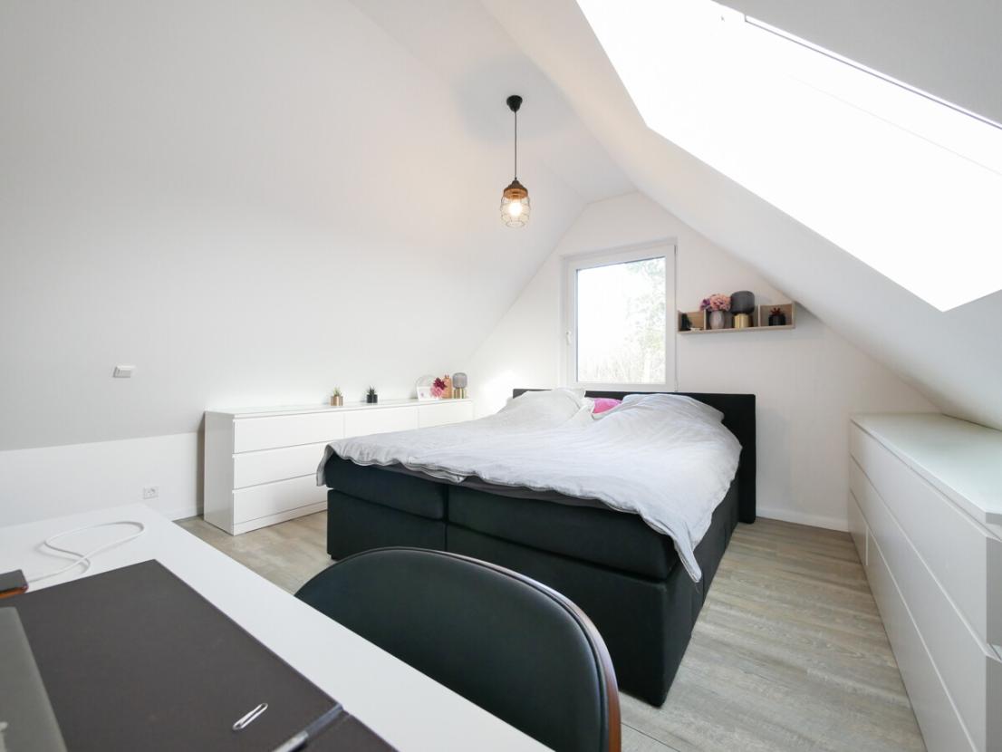 IV. Schlafzimmer - Dachgeschoss