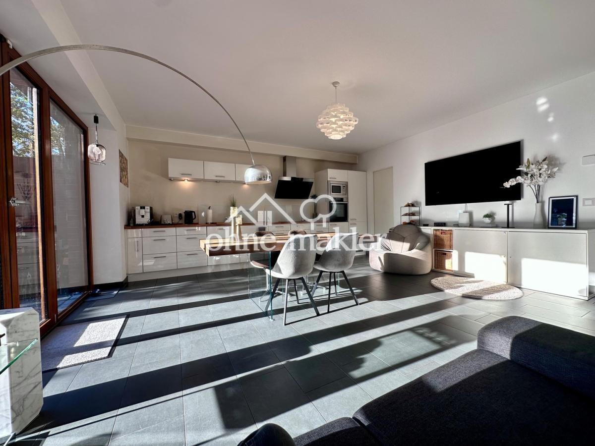 Wohnküche + Terrasse (EG)