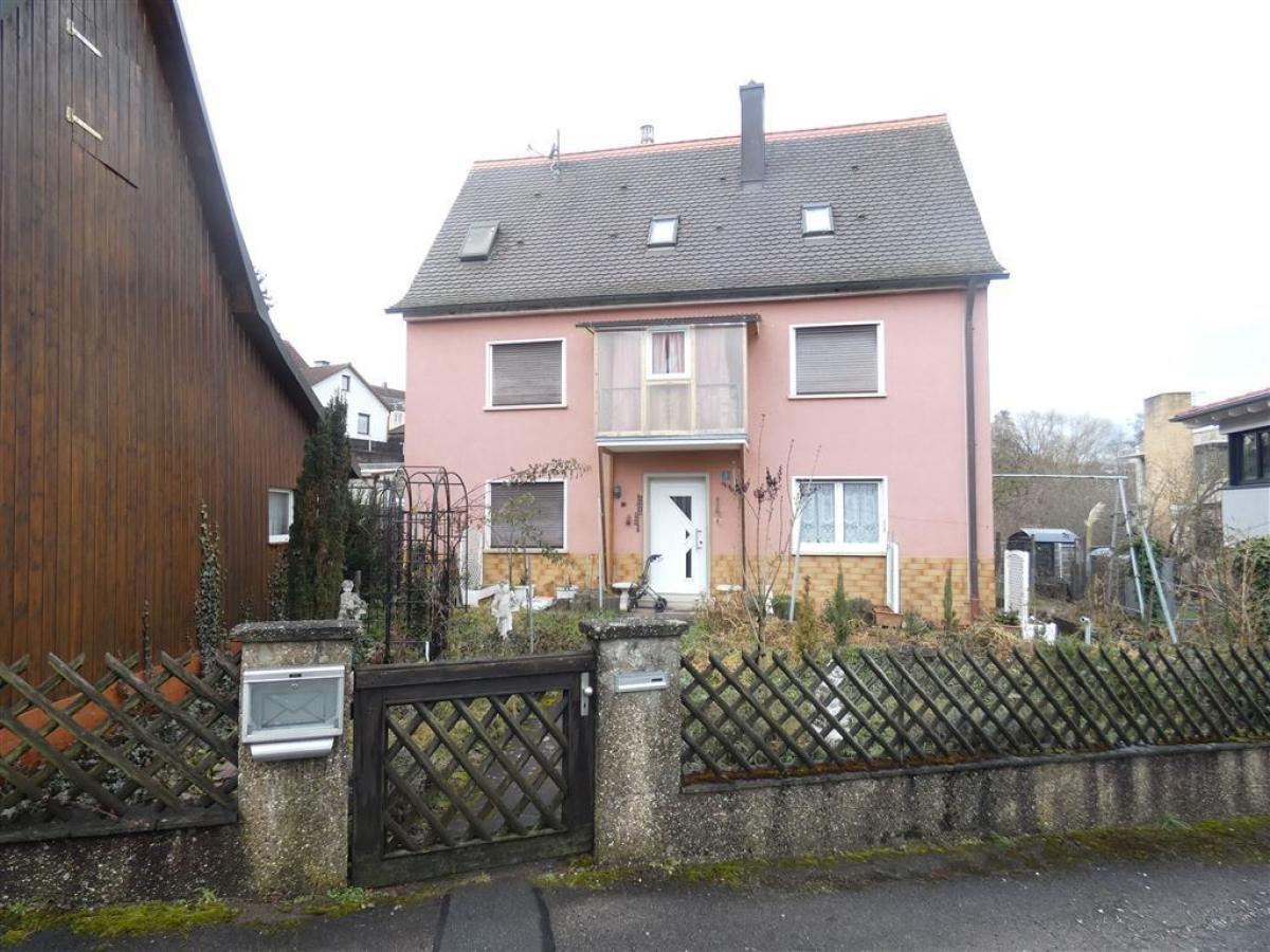 Zugang freistehendes Einfamilienhaus