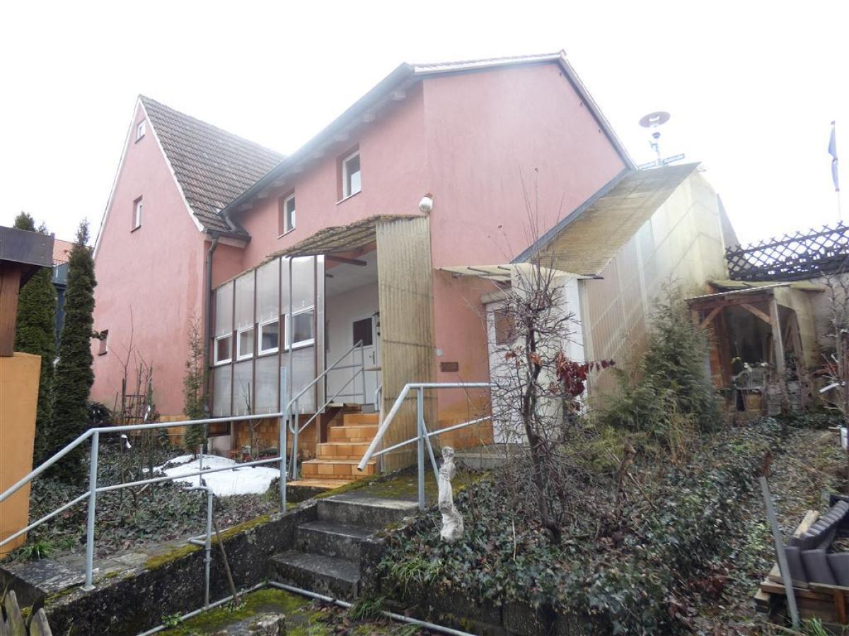 Ausbaufähiges Nebengebäude