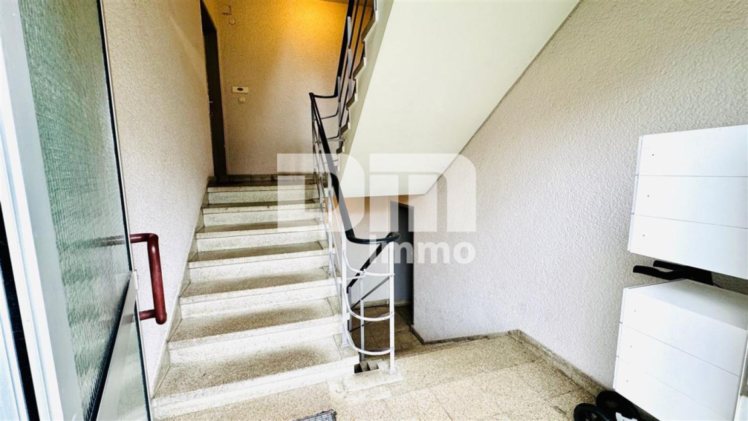 Treppenhaus / Haupteingang