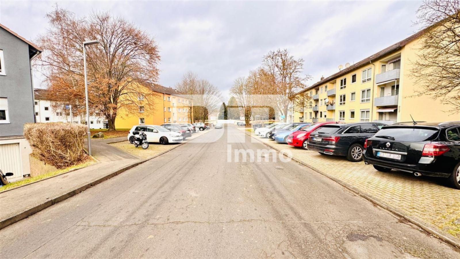 Stellplätze in der Straße öffentlich