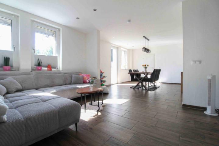 Wohnzimmer_Polsumer Str.225B EG