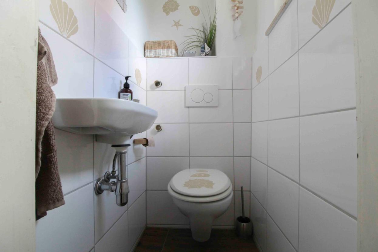 Gäste-WC Treppenhaus