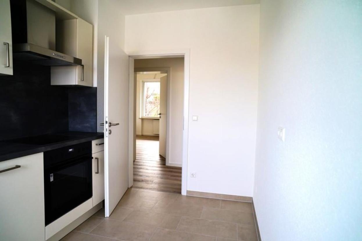 Küche, Tür zum Flur