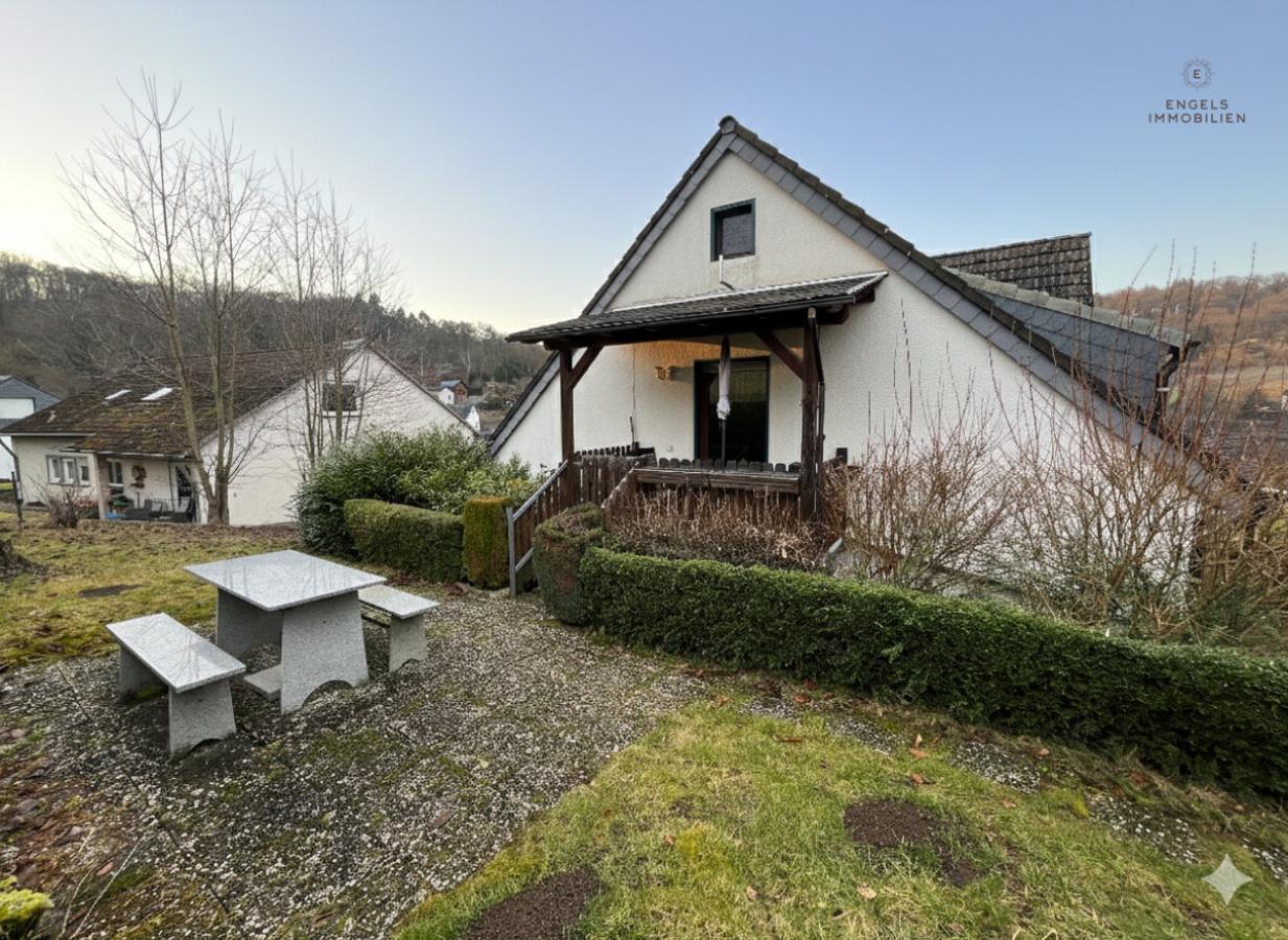 Terrasse / Freisitz rückwärtig