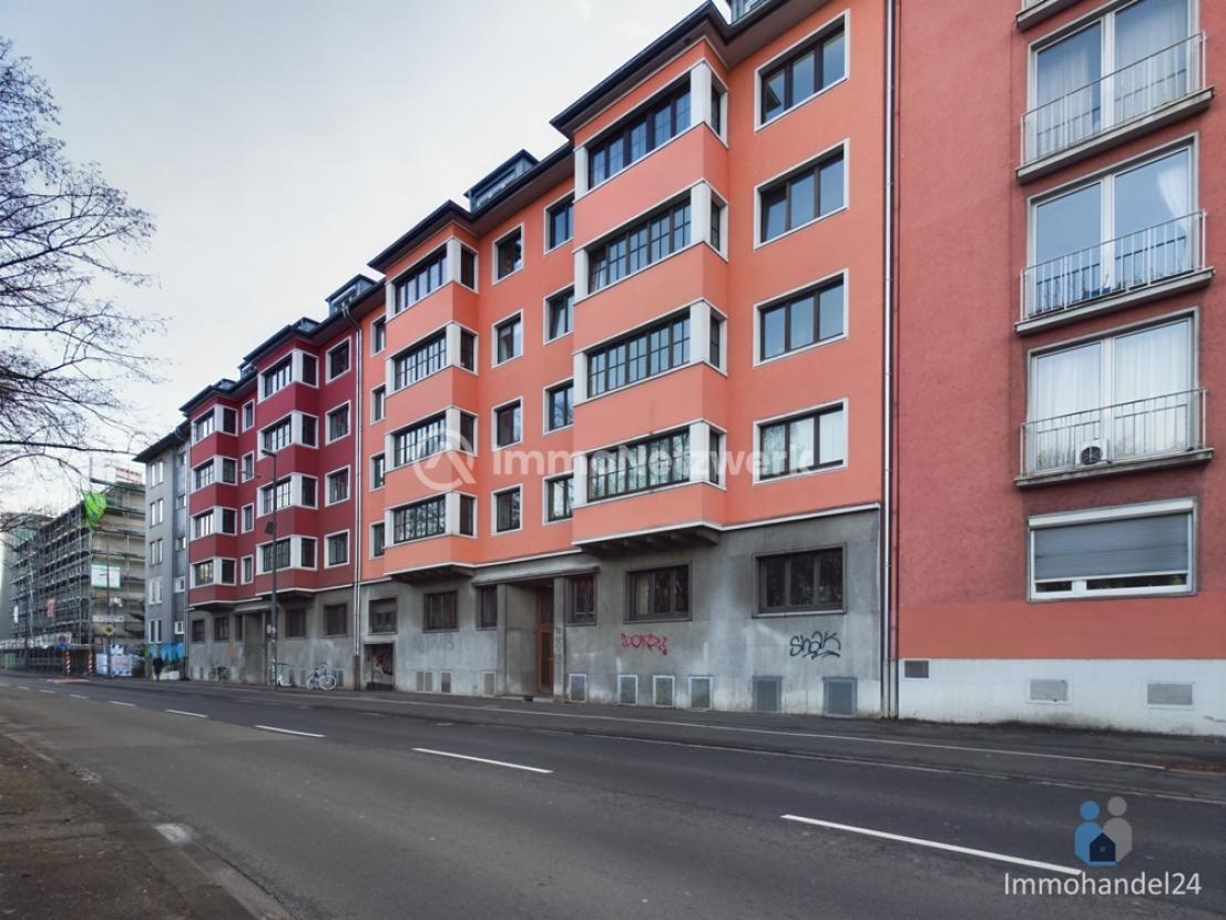 Straßenansicht