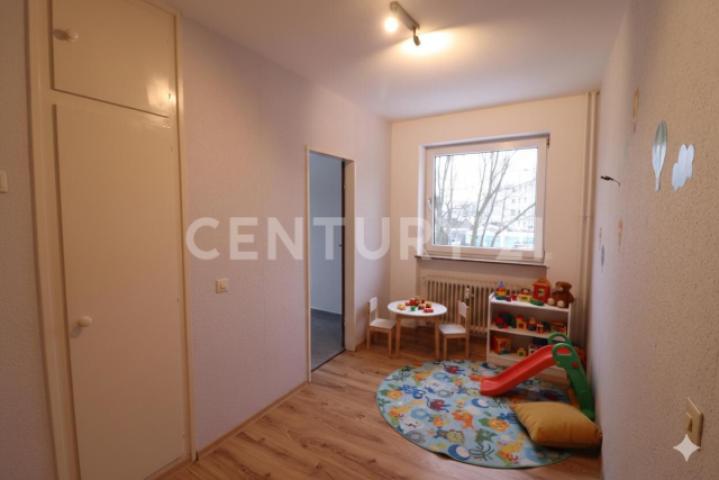 Diele  kindgerecht  ( KI-verändert)