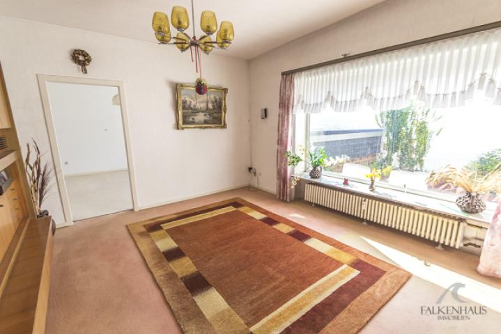 Wohnraum mit hervorragendem Blick auf Ihre Terrasse