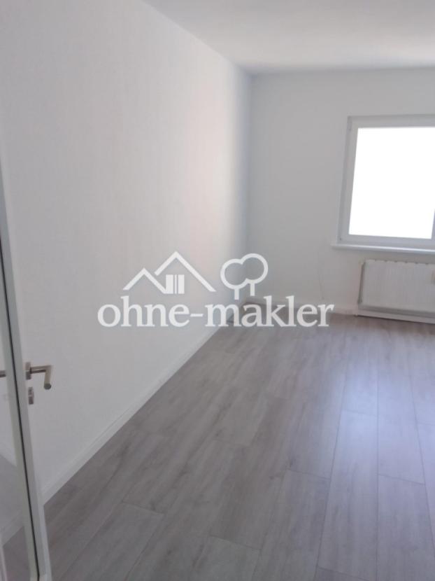 1. OG rechts Wohnzimmer renov.