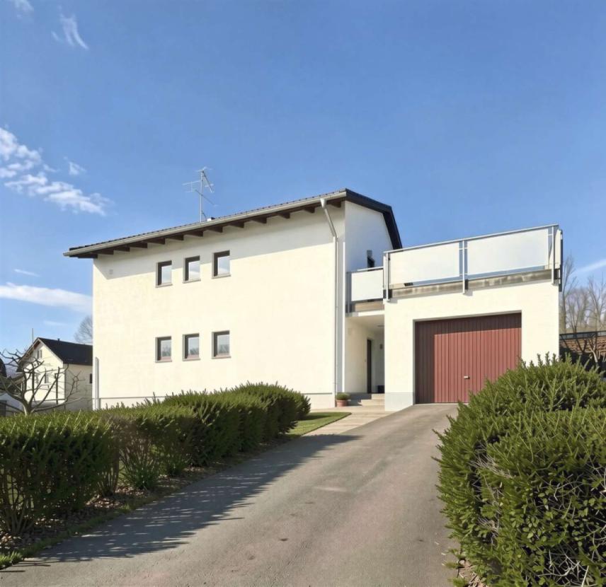 Aussen (Schnee mit KI entfernt)