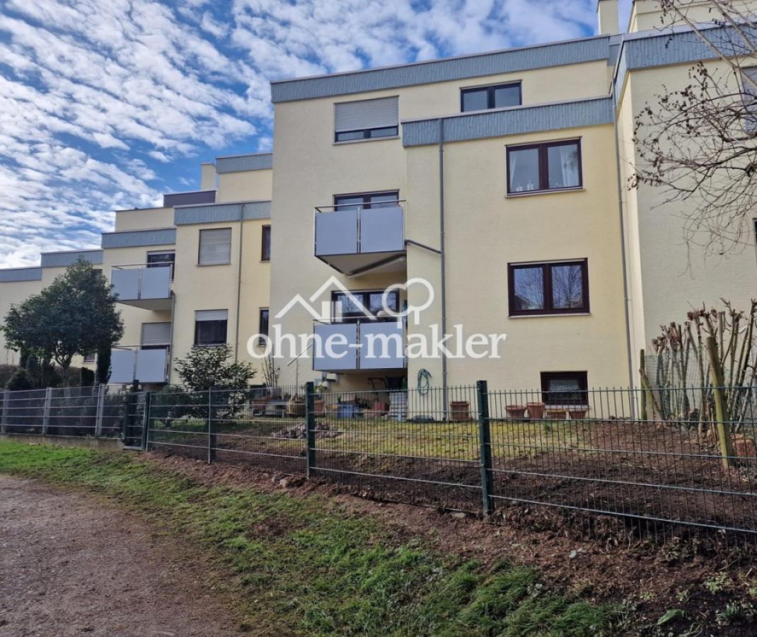 Hintere Hausansicht mit Garten