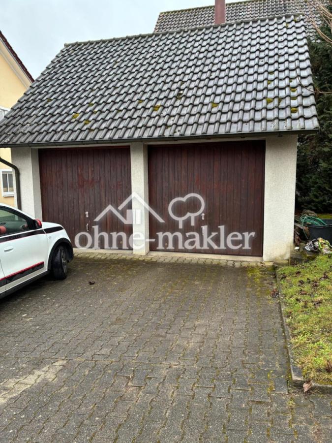 Separate Doppelgarage