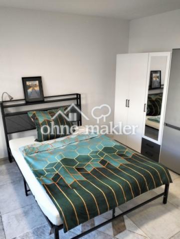 gemütliches Bett inkl. Bettwäs