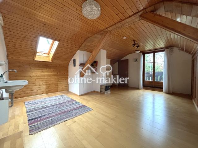 Zimmer - DG (Altbau)