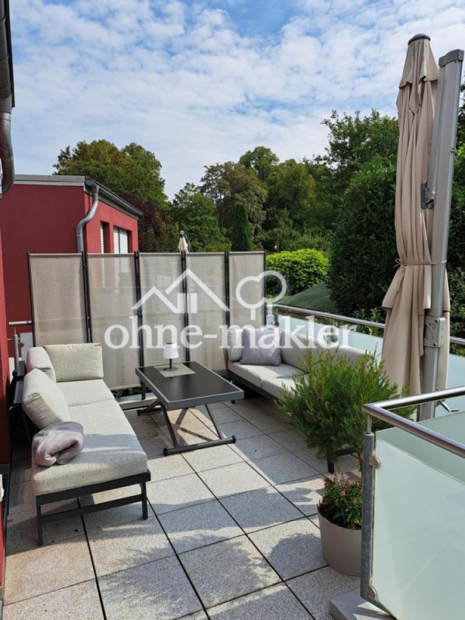 Balkon vor Küche/Essbereich