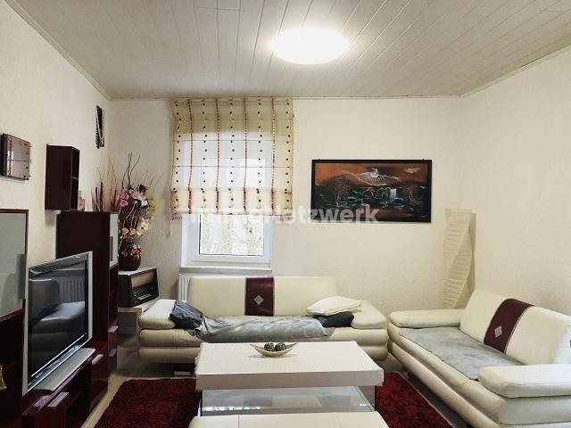 kleine Wohnung EG Wohnzimmer