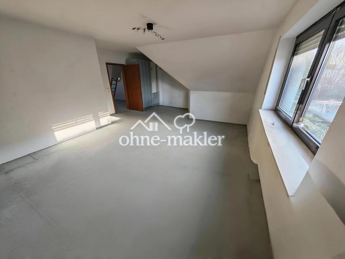 großes Schlafzimmer OG