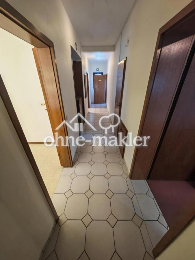 Flur Einliegerwohnung / Praxis