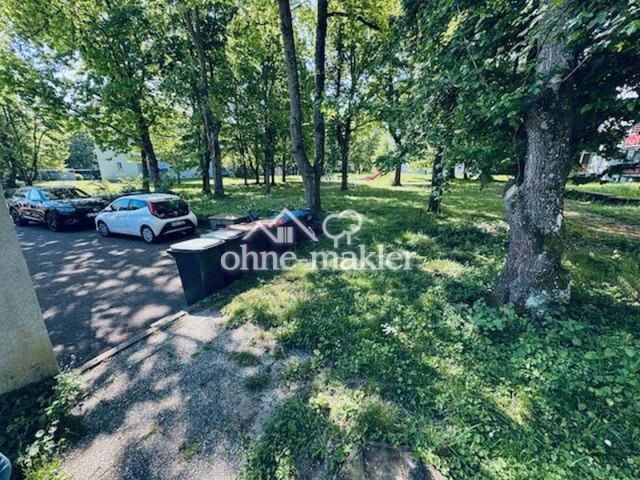 Grundstück hinter dem Haus 