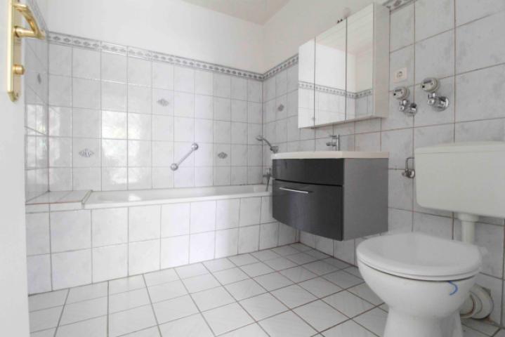 Badezimmer 1.OG links