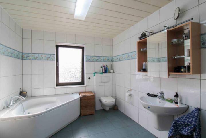 Ansicht Badezimmer 2 (2.OG)