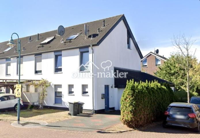 Vorderansicht mit Stellplatz