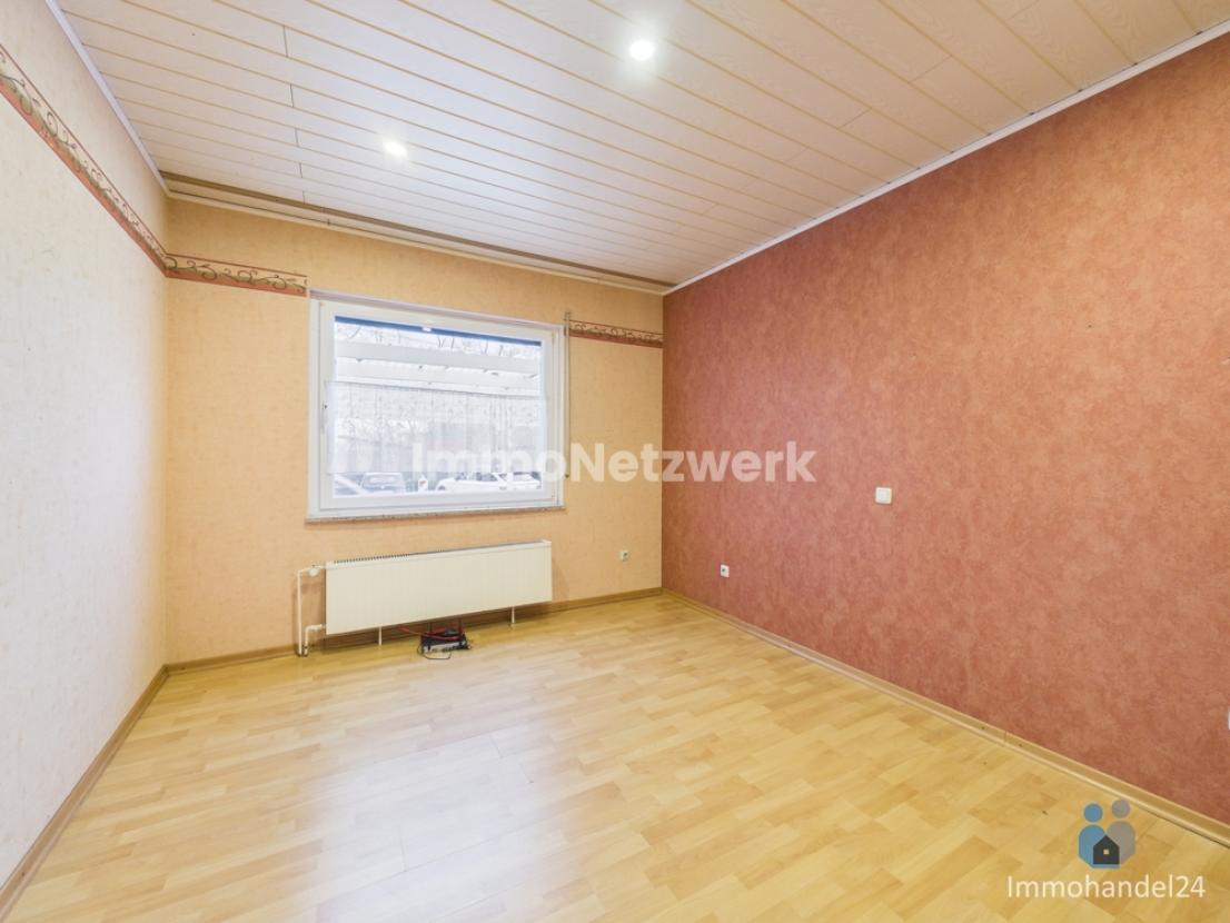 Büro / Schlafzimmer