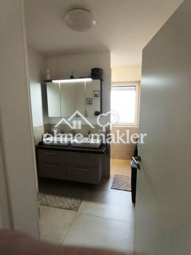 Duschbad im OG mit Fenster