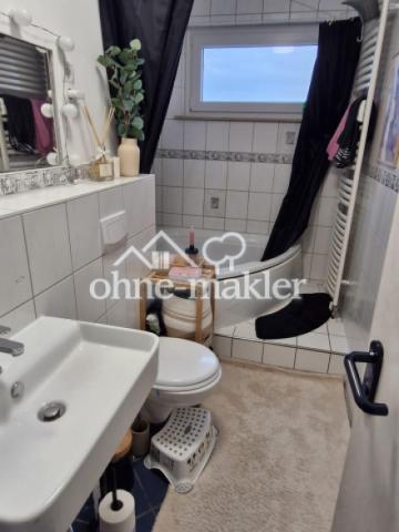 Tageslichtbad mit Eckbadewanne