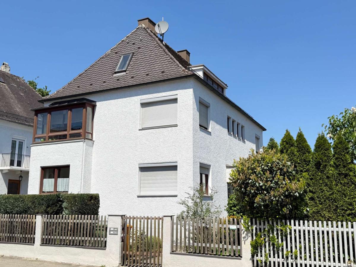 Ansicht-Eingang-Bild1_0469