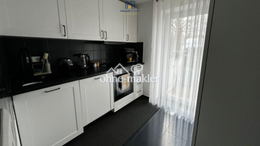 Küche mit Zugang Terrasse