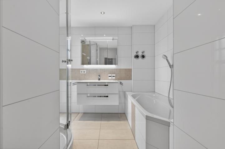 Badezimmer Ansicht 1 - Wohnung 2