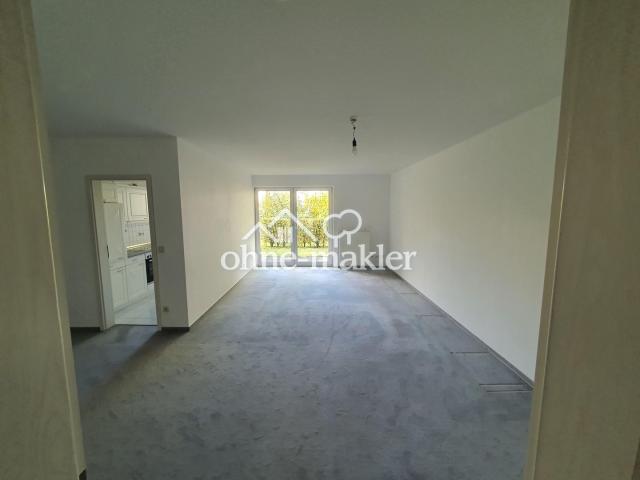 Wohnzimmer Blick auf Terrasse 